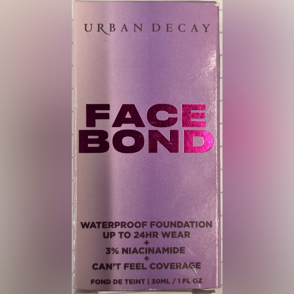 Urban Decay Face Bond Foundation - Shade 8
Fair Warm